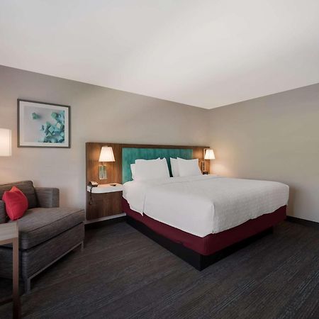Hampton Inn By Hilton Detroit Southfield Exterior foto